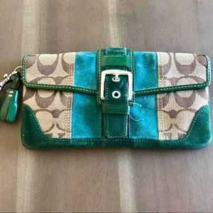 Y2K Vintage Coach Wristlet